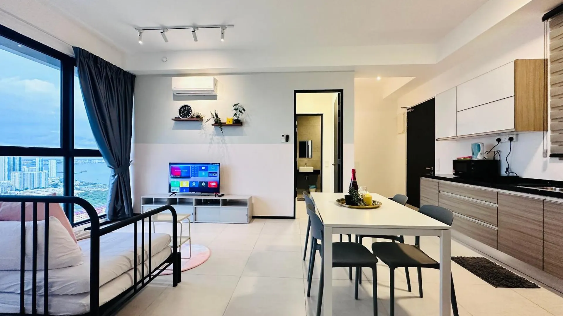 Apartment Urban Suite Cozy Family Homestay At Georgetown By Urban Staycation Heng Jelutong