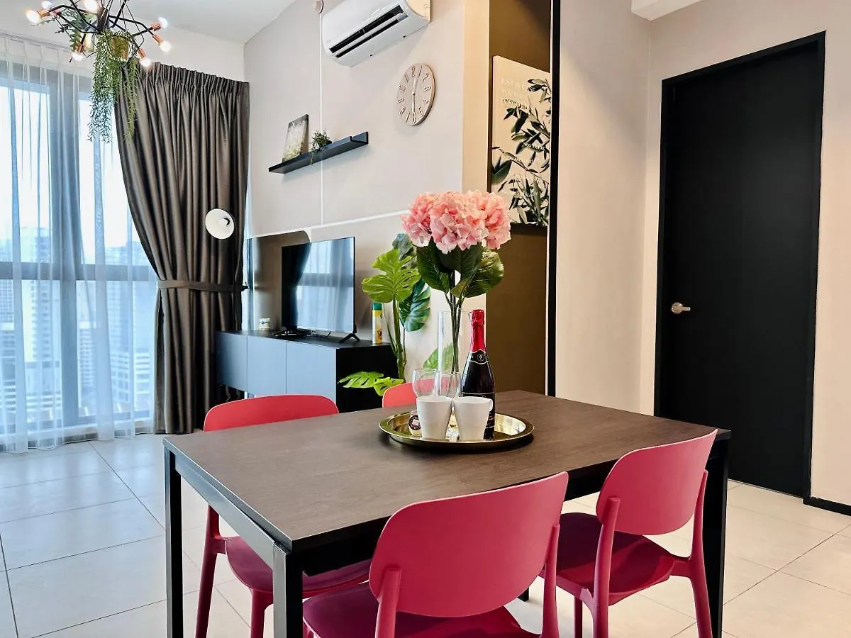 Urban Suite Cozy Family Homestay At Georgetown By Urban Staycation Heng Jelutong 0*,  Malaysia