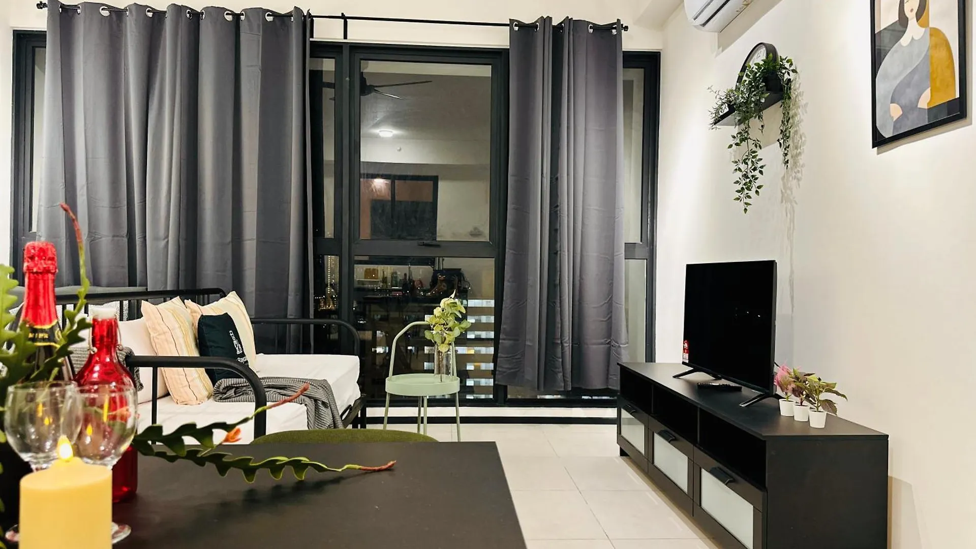 Urban Suite Cozy Family Homestay At Georgetown By Urban Staycation Heng Jelutong 0*,
